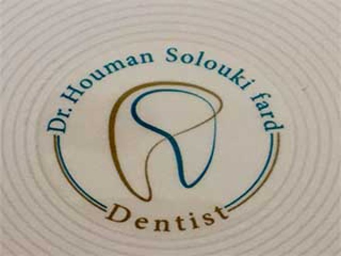 دکتر دندانپزشک هومن سلوکی فرد در رشت