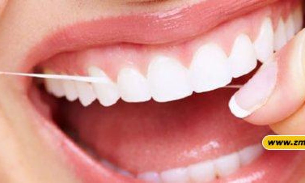 دلیل استفاده مرتب از نخ دندان