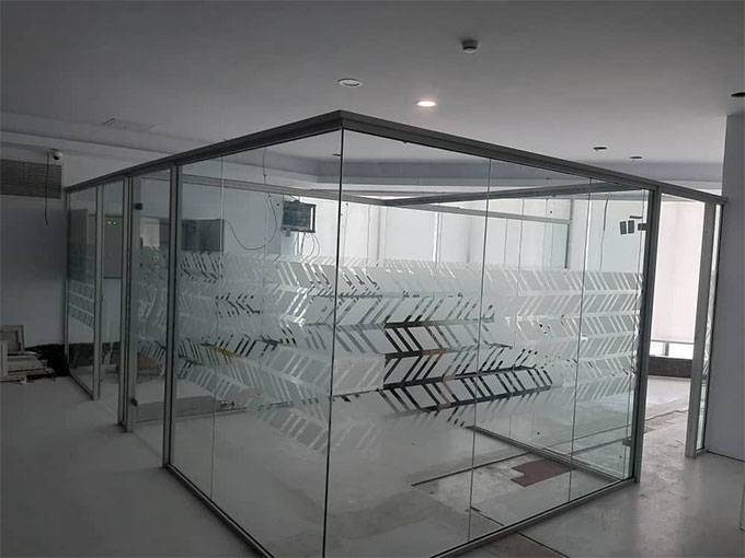 طراحی و اجرای درب های اتوماتیک و شیشه های سکوریت طلوع در تهران