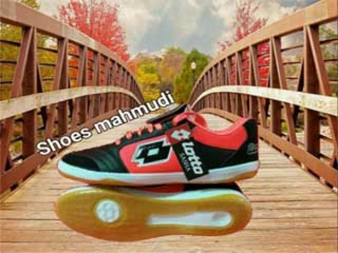 تولیدی کفش ورزشی محمودی در تبریز