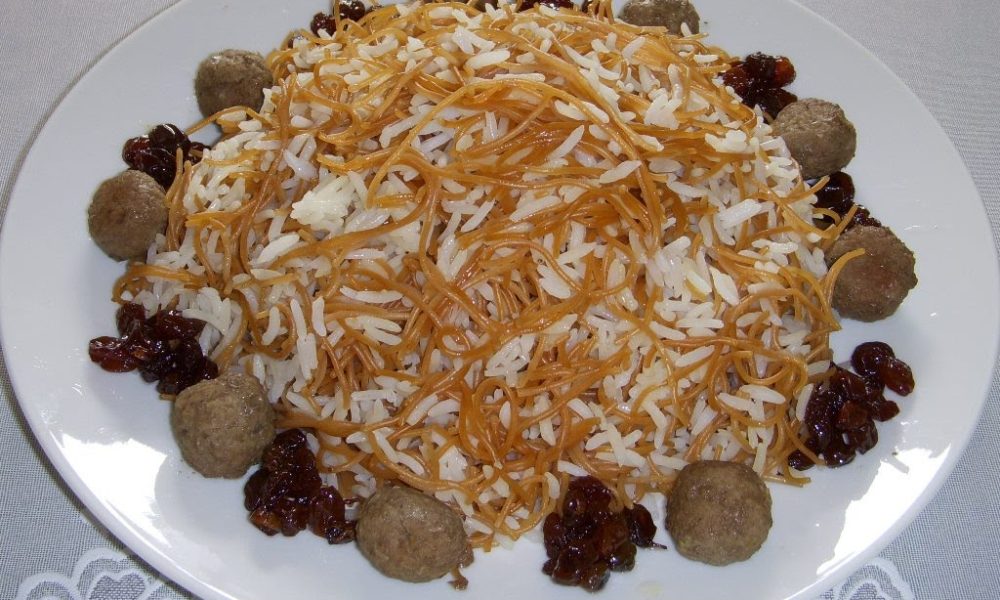 روش تهیه‌ی رشته پلو